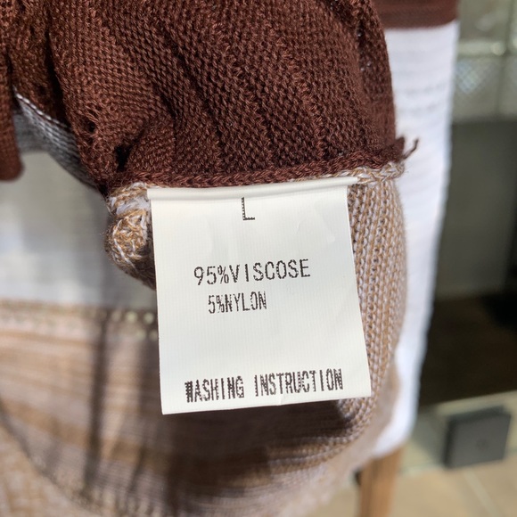 Multi Color Hooded Sweater - Picture 5 of 6